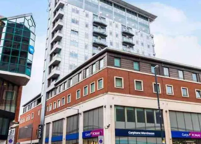 Stunning Apartment In The Heart Of Leeds